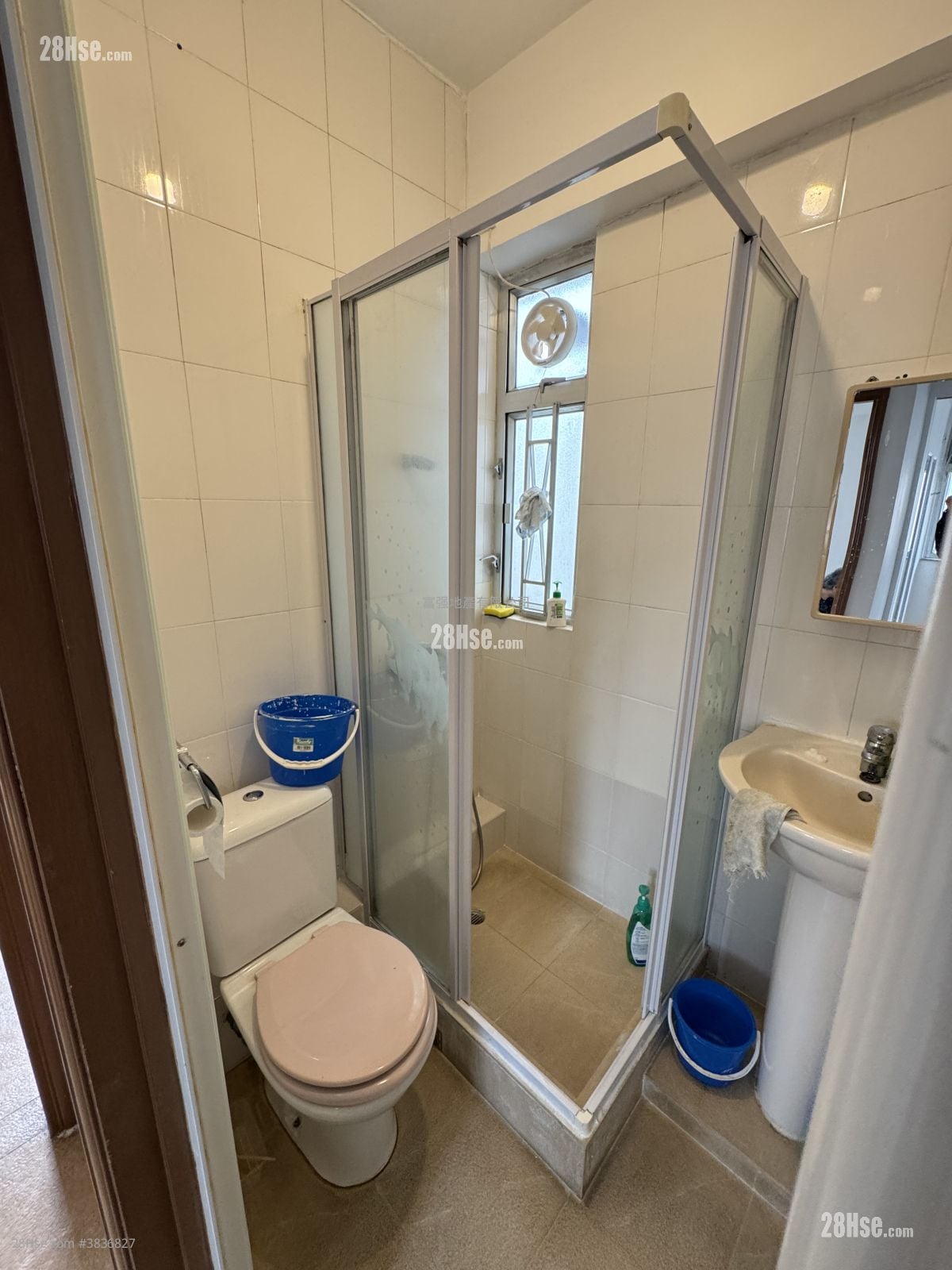 Tung Nam Building Sell 2 Bedrooms , 1 Bathroom 396 ft²