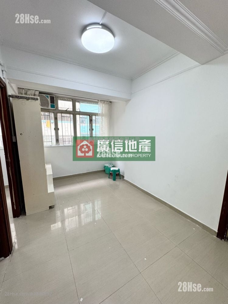 Kam Kun House Rental 2 Bedrooms , 1 Bathroom 293 ft²