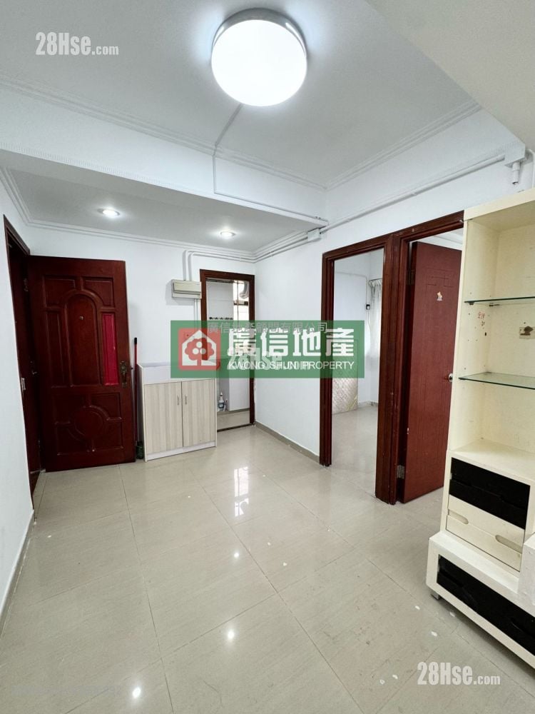 Kam Kun House Rental 2 Bedrooms , 1 Bathroom 293 ft²