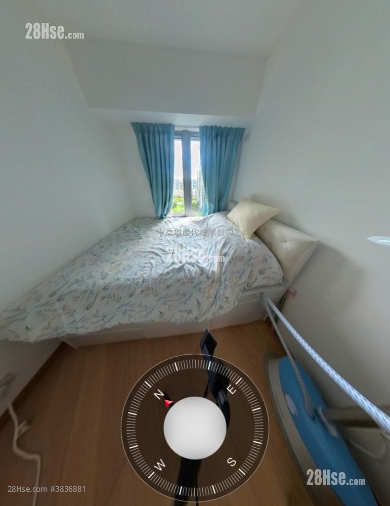 St Martin Sell 3 Bedrooms 777 ft²