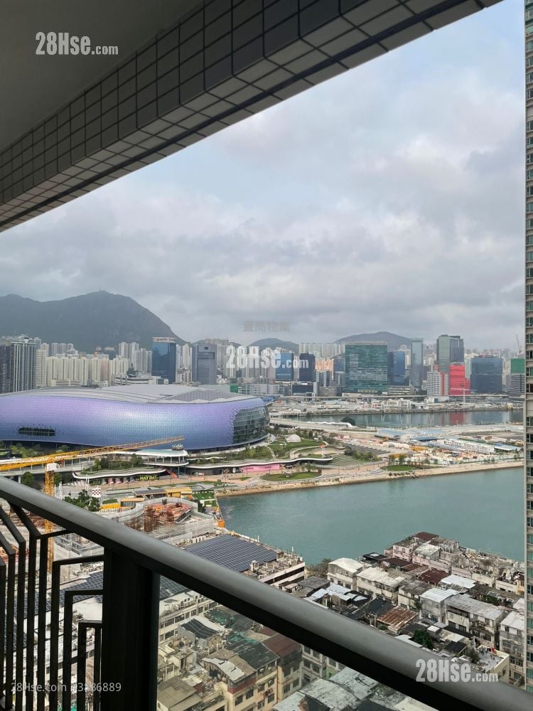 Grand Waterfront Sell 2 Bedrooms , 1 Bathroom 361 ft²