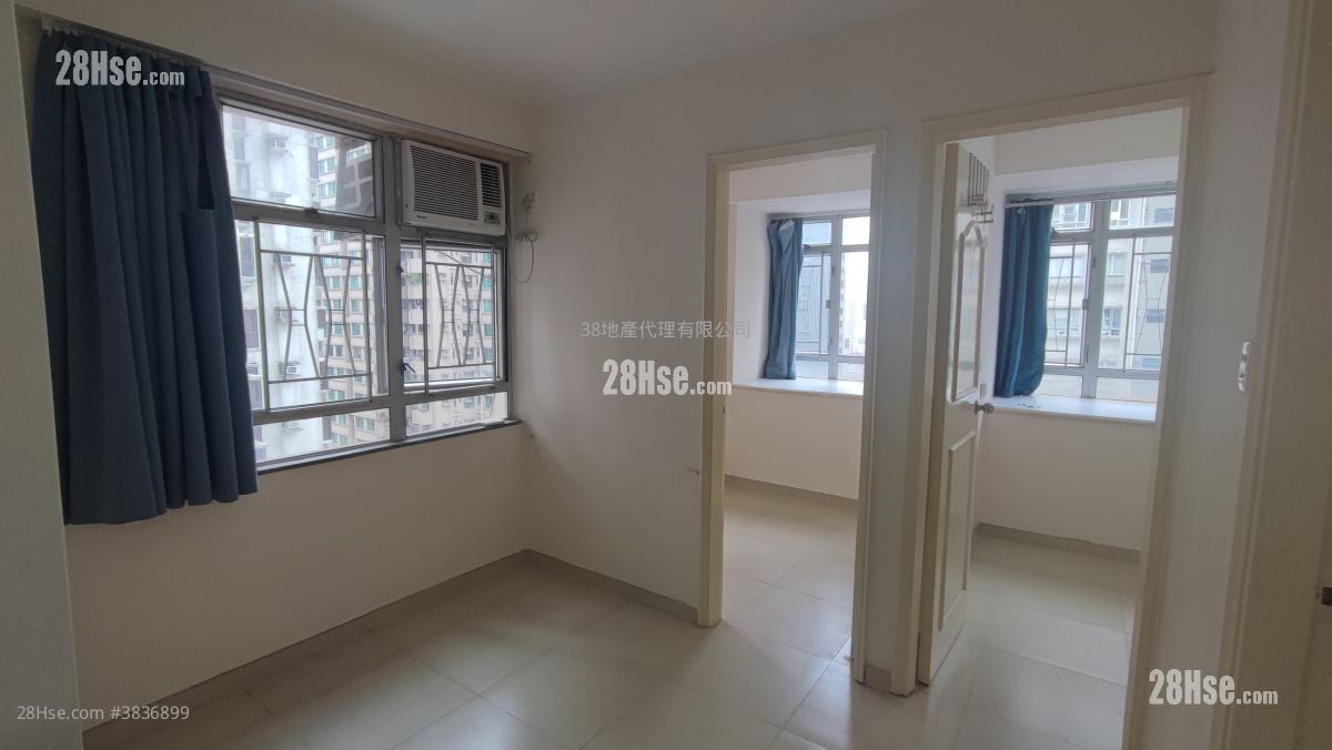 Cheung Fai Building Sell 2 Bedrooms , 1 Bathroom 236 ft²
