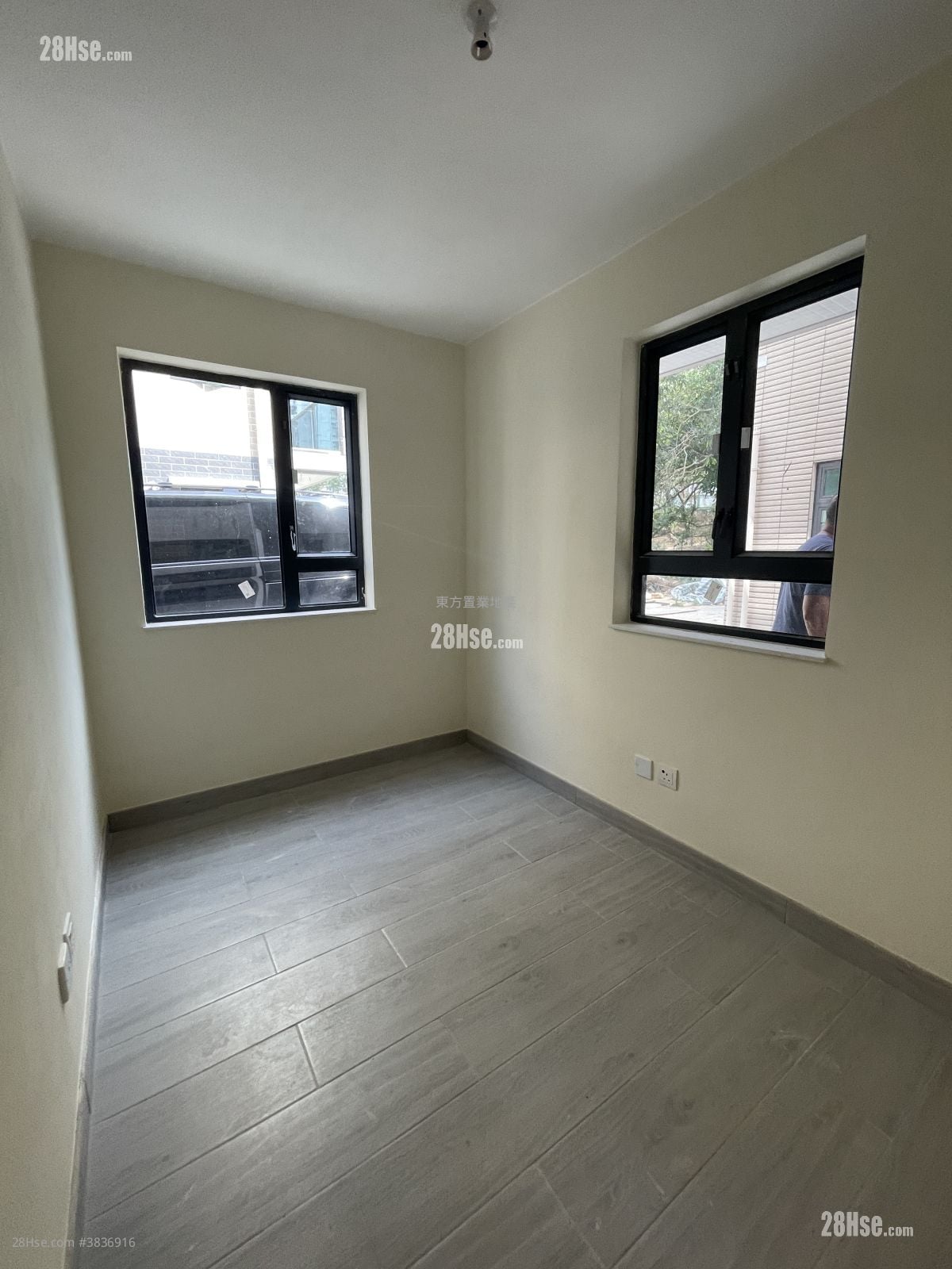 Village Rental 3 Bedrooms , 2 Bathrooms 700 ft²
