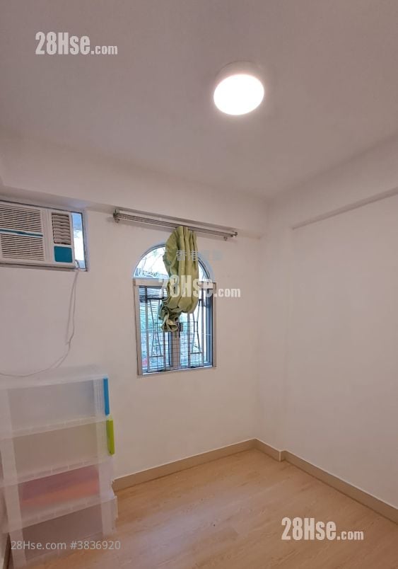 Tseng Lan Shue Village Sell 2 Bedrooms , 1 Bathroom 400 ft²