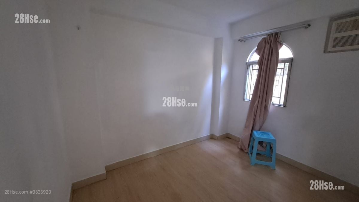 Tseng Lan Shue Village Sell 2 Bedrooms , 1 Bathroom 400 ft²