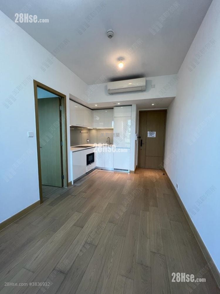 Malibu Sell 1 Bedroom 350 ft²