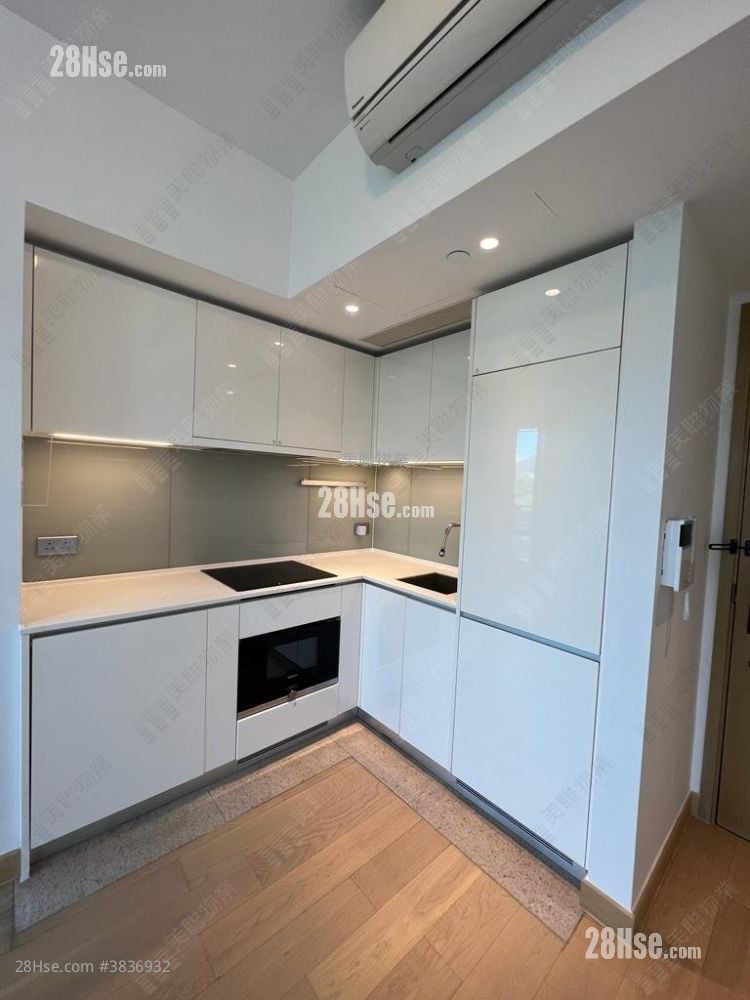 Malibu Sell 1 Bedroom 350 ft²