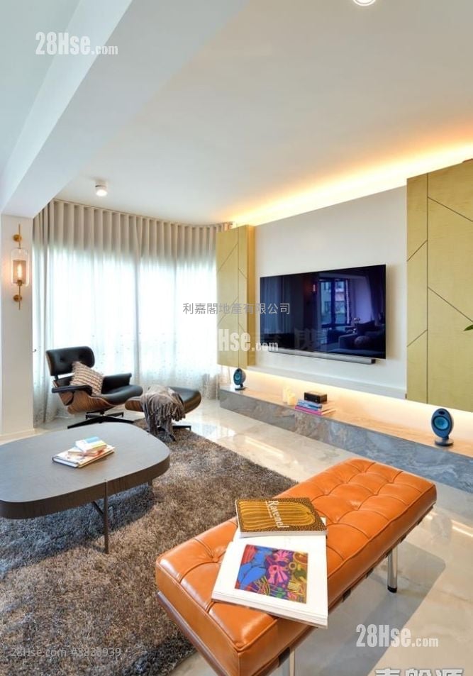 King's Park Villa Sell 3 Bedrooms 1,812 ft²