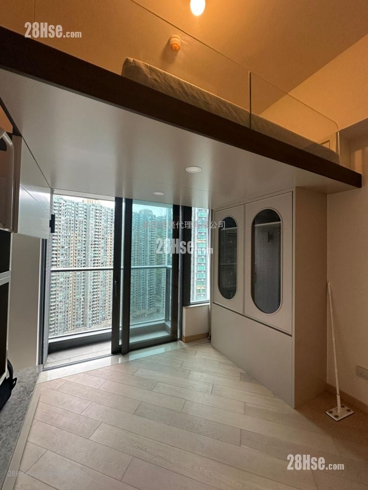 Manor Hill Sell Studio , 1 Bathroom 215 ft²