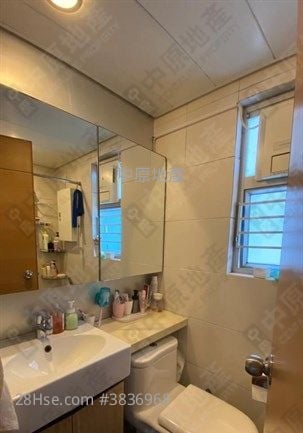 Metro Harbour View Sell 2 Bedrooms , 1 Bathroom 436 ft²