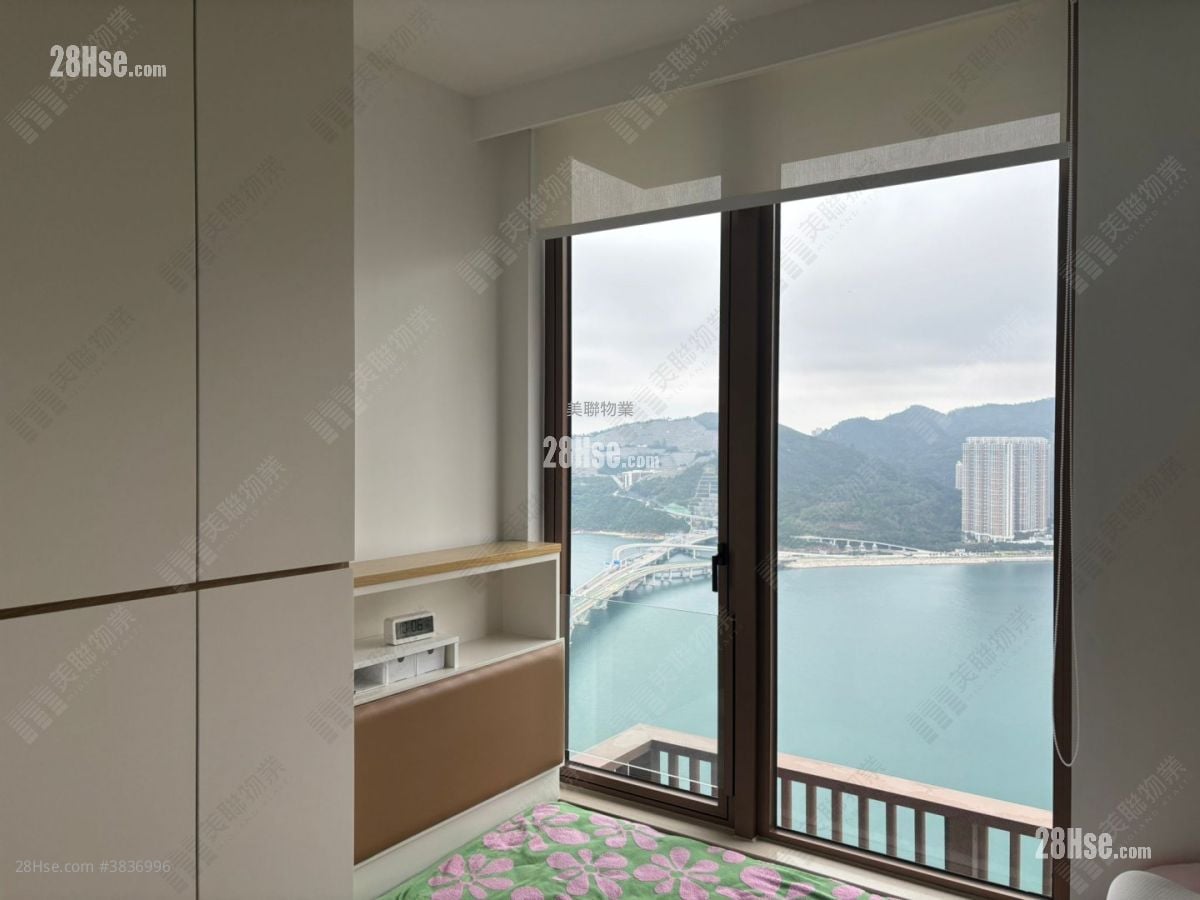 Lp10 Sell 3 Bedrooms , 2 Bathrooms 796 ft²
