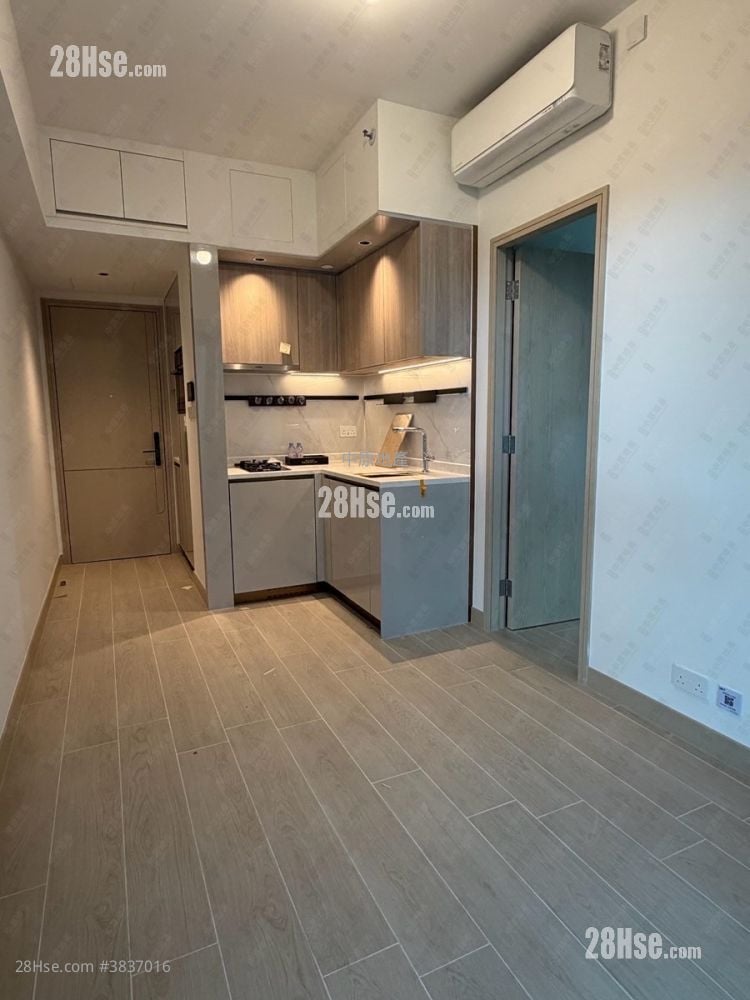 Gold Coast Bay Sell 1 Bedroom 307 ft²