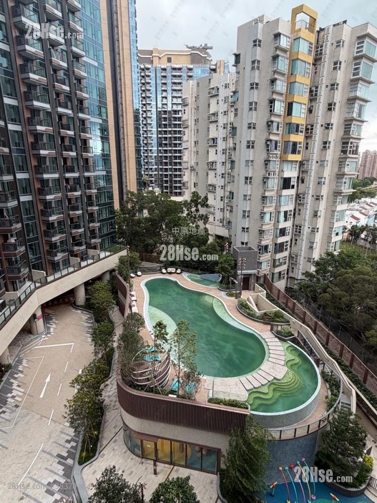 Gold Coast Bay Sell 1 Bedroom 307 ft²