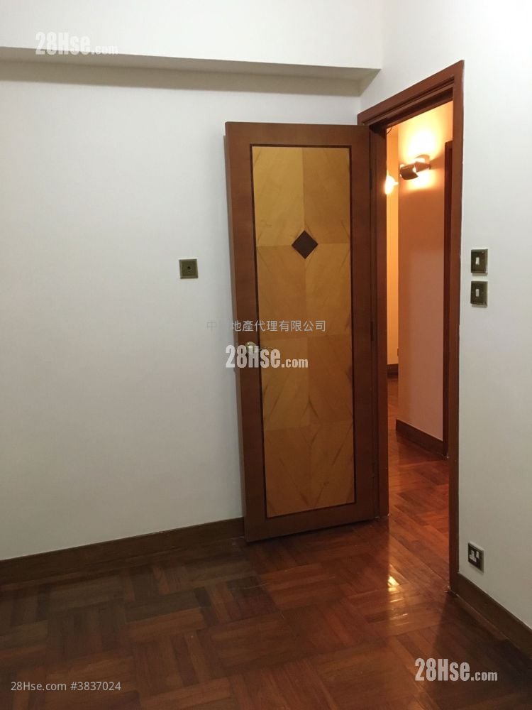 East Point City Sell 2 Bedrooms 463 ft²