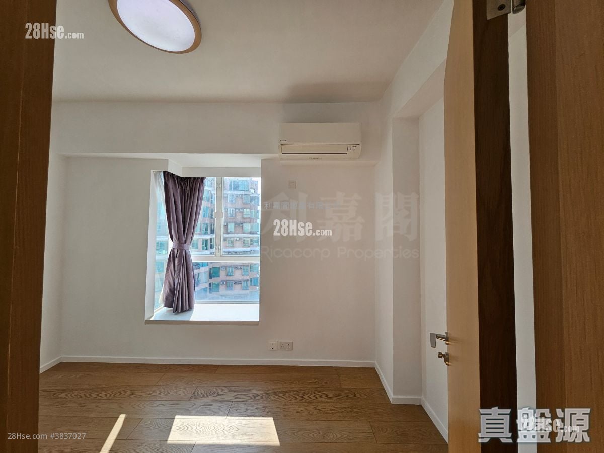 The Astrid Sell 3 Bedrooms 1,830 ft²