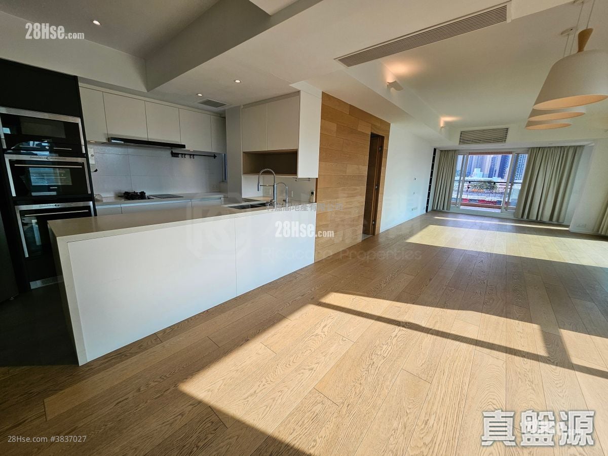The Astrid Sell 3 Bedrooms 1,830 ft²