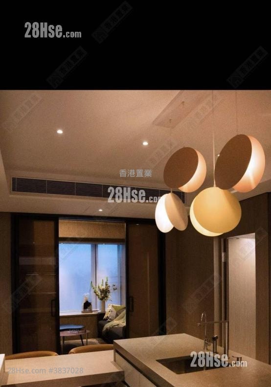 Grand Austin Sell 5+ Bedrooms , 3 Bathrooms 2,180 ft²