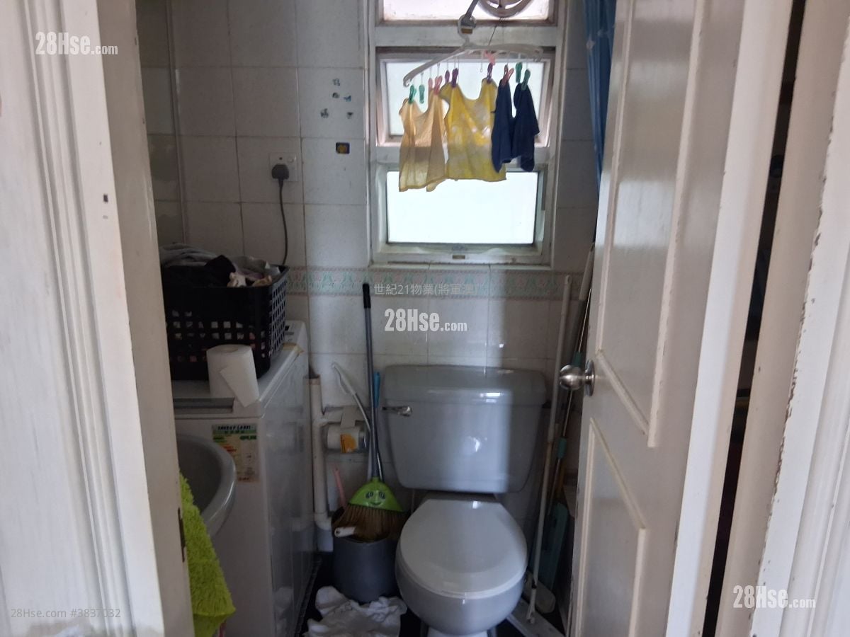 Well On Garden Sell 2 Bedrooms , 1 Bathroom 354 ft²