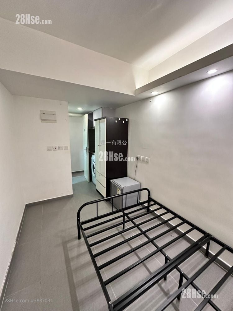Man Yuen Building Rental Studio , 1 Bathroom 120 ft²