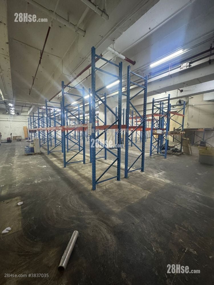 15 Fts High Ceiling Professional Warehouse Rental