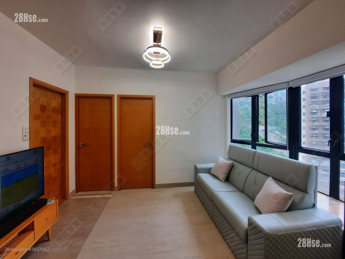 Vantage Park Sell 2 Bedrooms 405 ft²