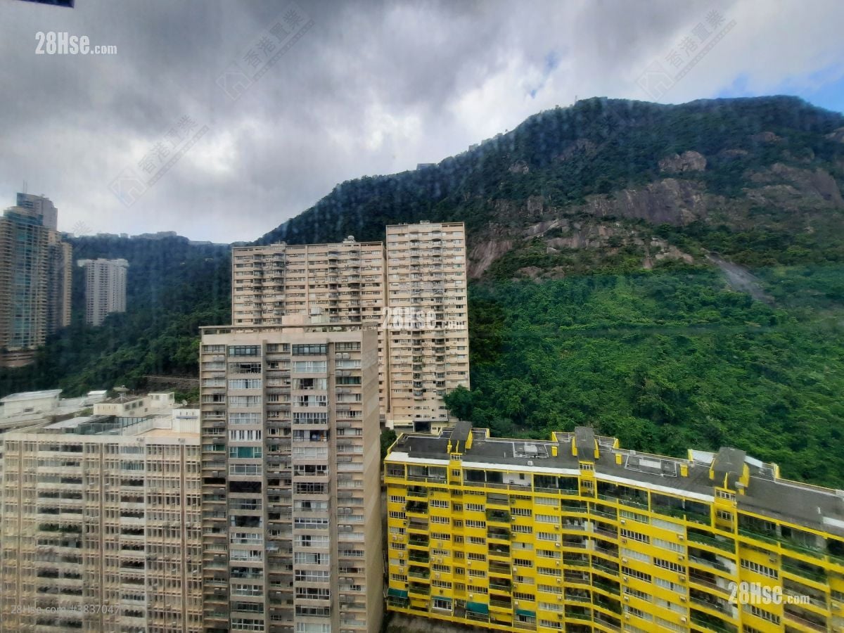 Vantage Park Sell 2 Bedrooms 405 ft²