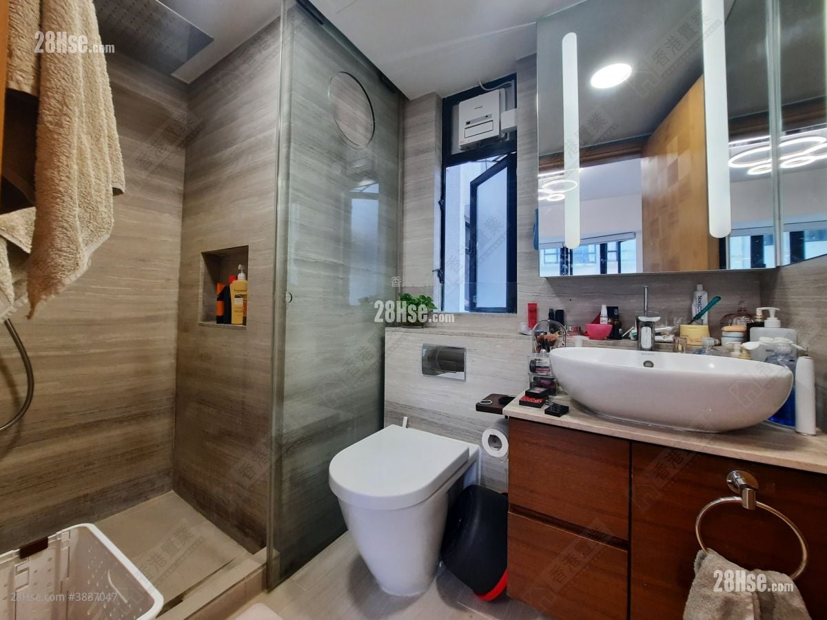 Vantage Park Sell 2 Bedrooms 405 ft²