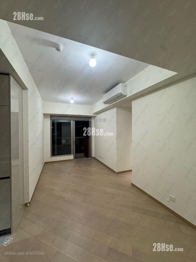 Grand Mayfair  Sell 3 Bedrooms 539 ft²