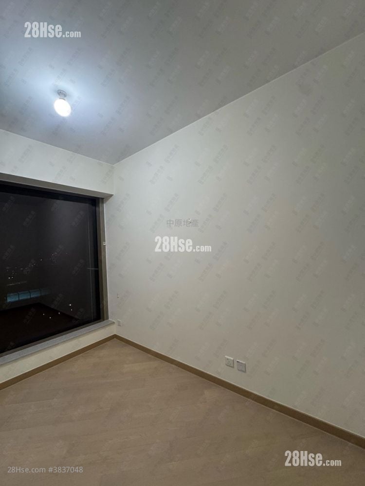 Grand Mayfair  Sell 3 Bedrooms 539 ft²