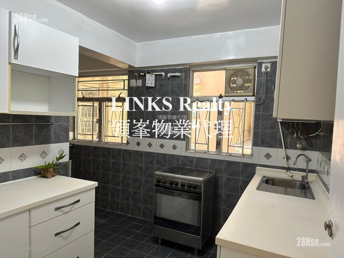 Baguio Villa Rental 3 Bedrooms , 2 Bathrooms 1,363 ft²
