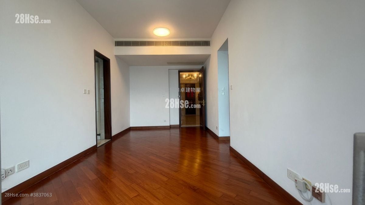 The Coronation Rental 2 Bedrooms , 2 Bathrooms 660 ft²