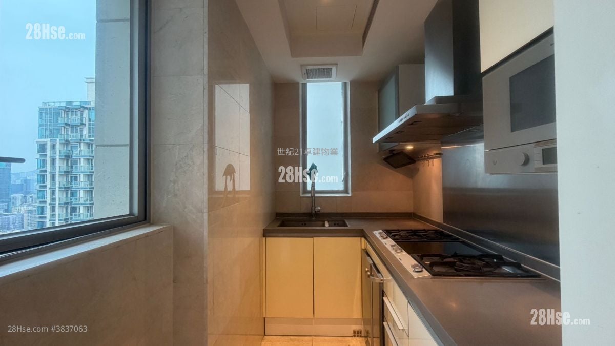 The Coronation Rental 2 Bedrooms , 2 Bathrooms 660 ft²