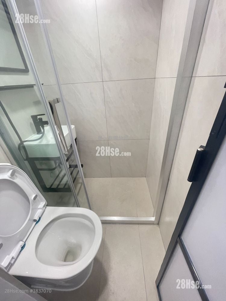 Man Ying Building Rental 1 Bedroom , 1 Bathroom 160 ft²