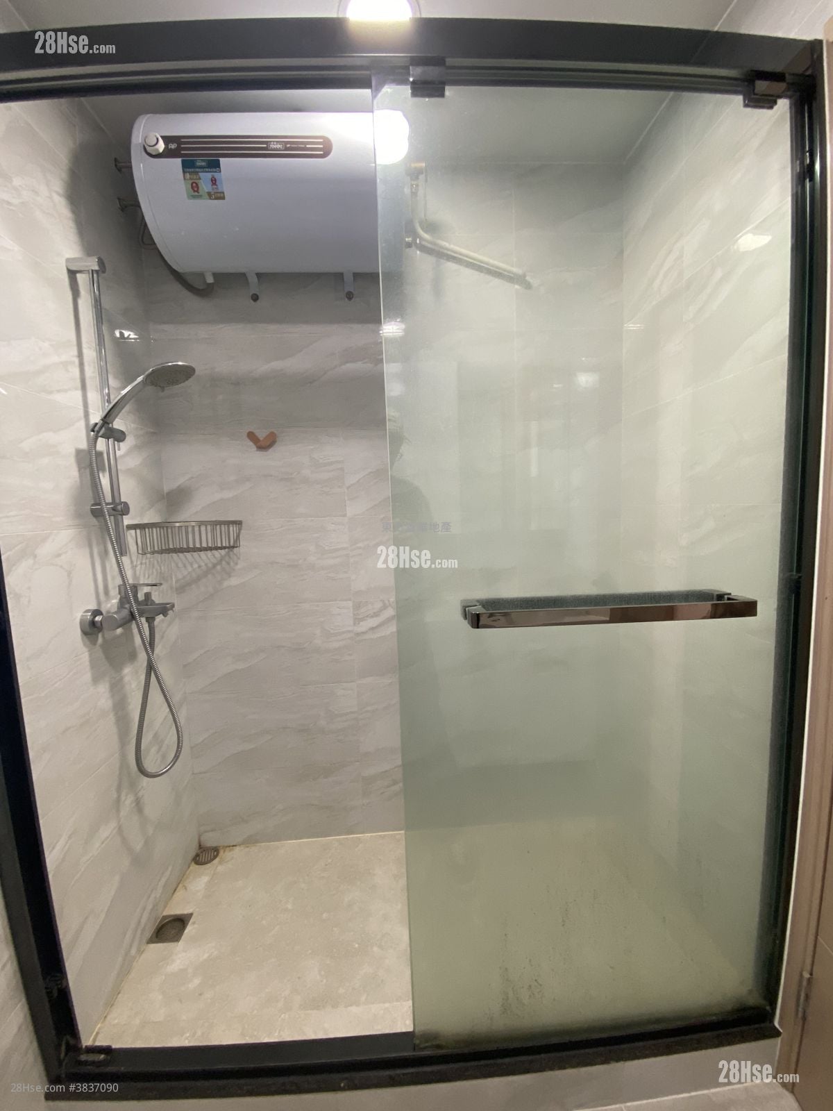 Village Rental 3 Bedrooms , 2 Bathrooms 700 ft²