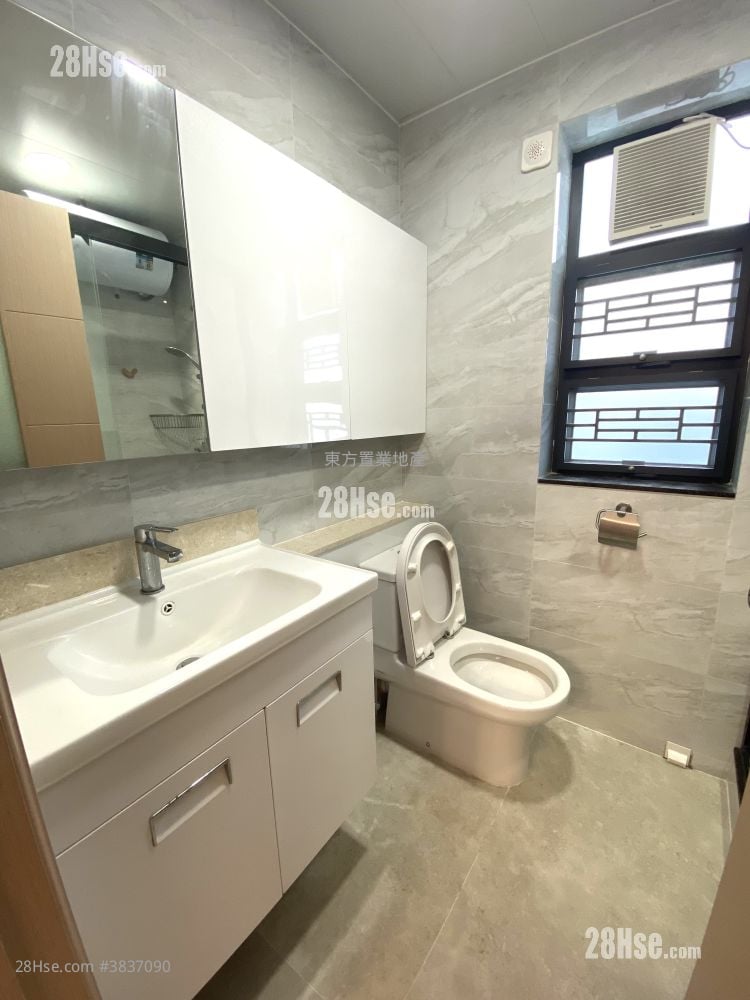 Village Rental 3 Bedrooms , 2 Bathrooms 700 ft²