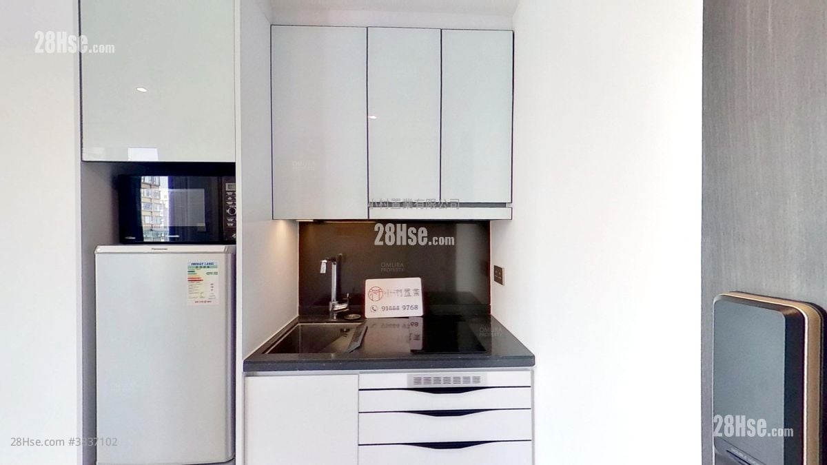 kitchen: Mw Easton Rental Studio , 1 Bathroom 207 ft²