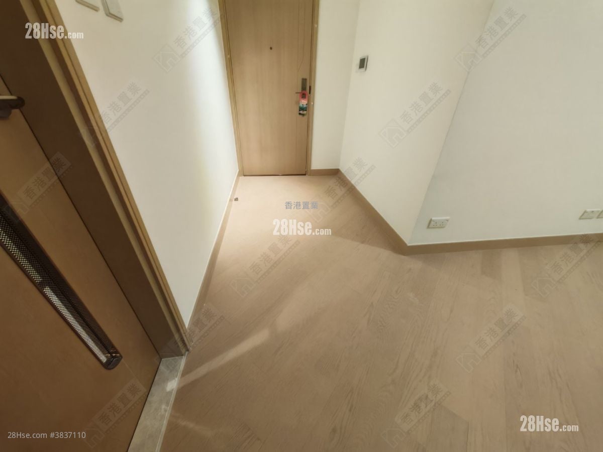 Grand Victoria Rental 2 Bedrooms , 1 Bathroom 524 ft²