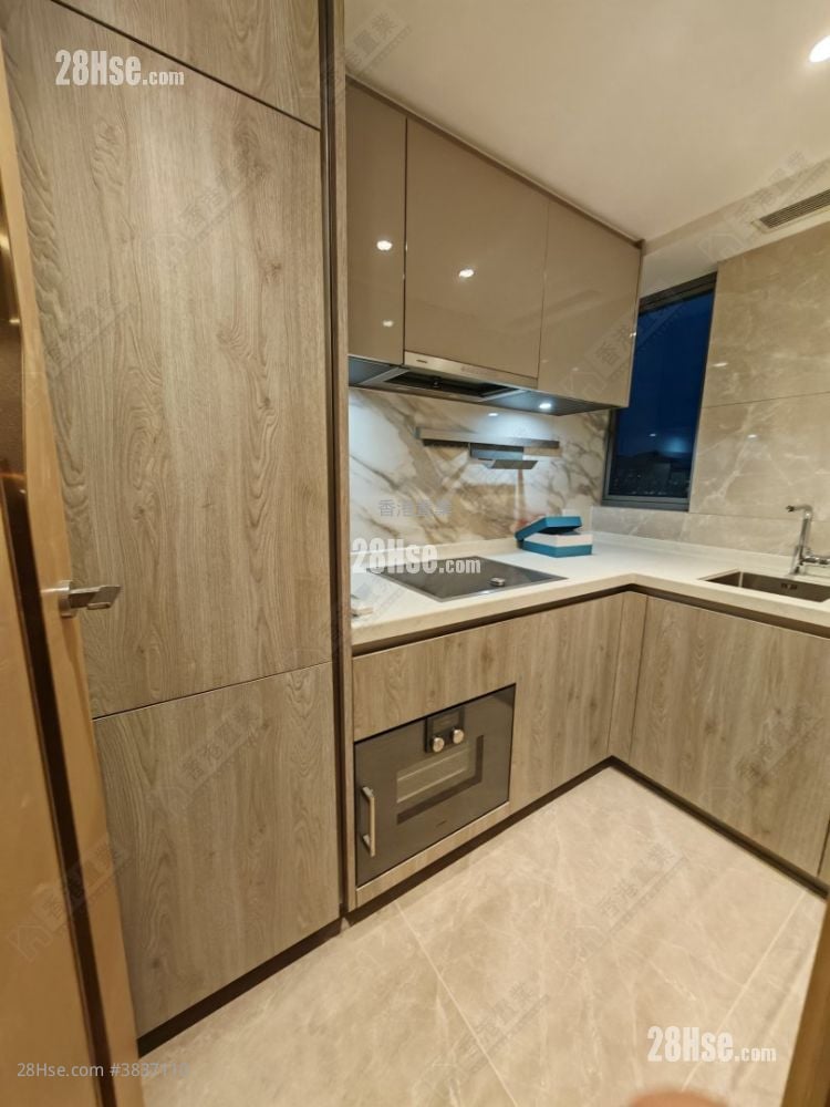 Grand Victoria Rental 2 Bedrooms , 1 Bathroom 524 ft²