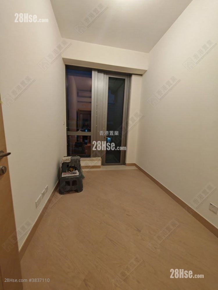 Grand Victoria Rental 2 Bedrooms , 1 Bathroom 524 ft²