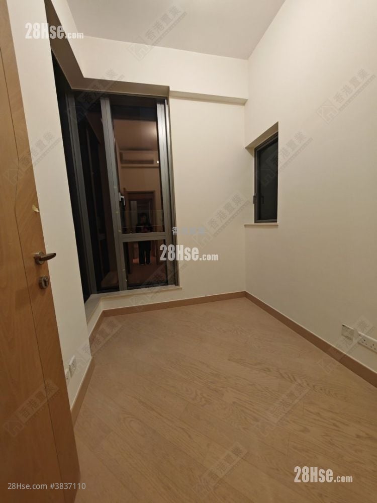 Grand Victoria Rental 2 Bedrooms , 1 Bathroom 524 ft²