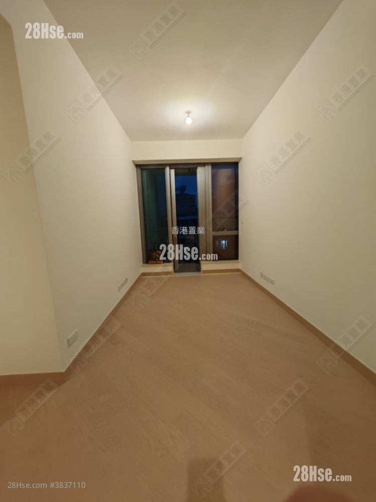 Grand Victoria Rental 2 Bedrooms , 1 Bathroom 524 ft²