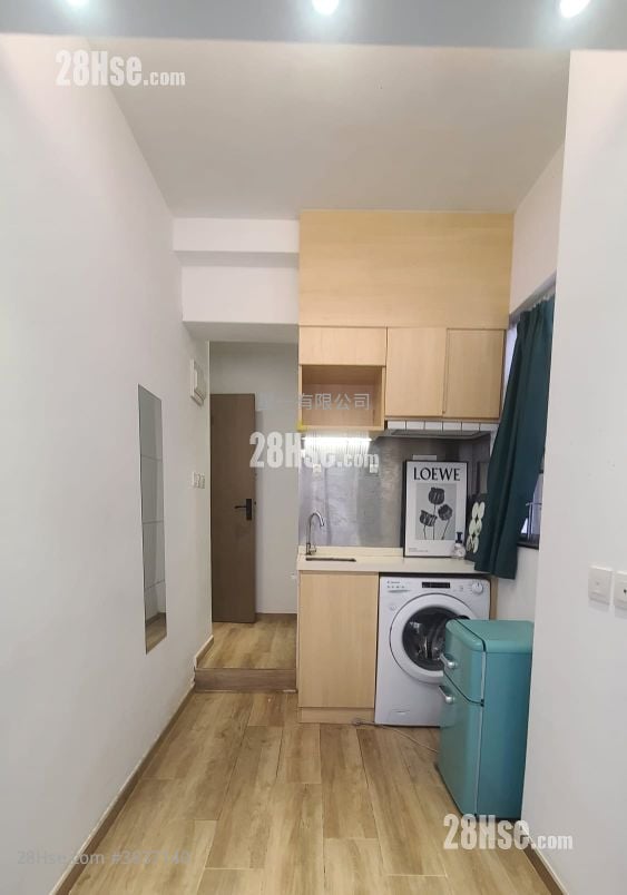 Man King Building Rental 1 Bedroom , 1 Bathroom 160 ft²