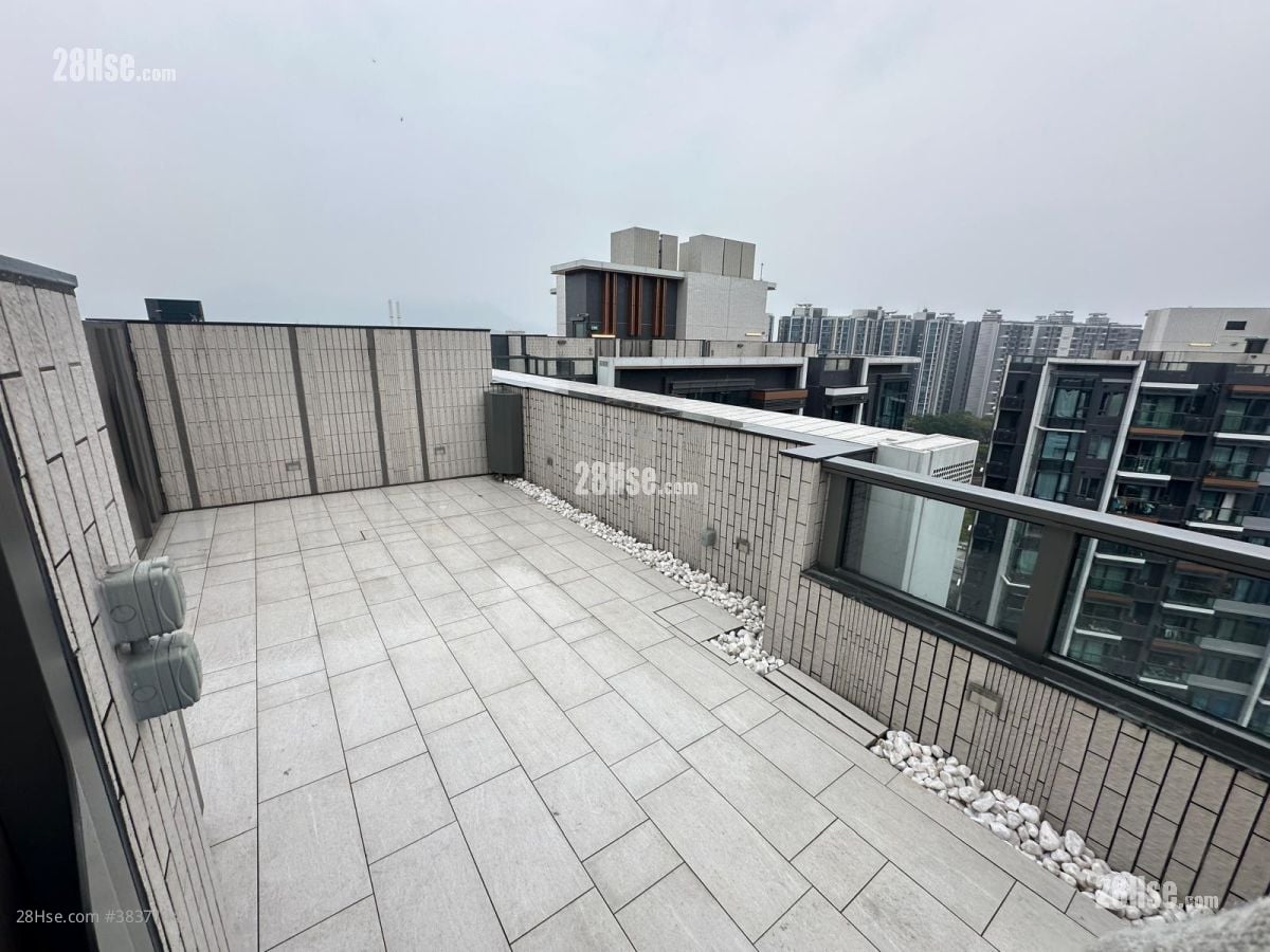 Silicon Hill Rental 412 ft²