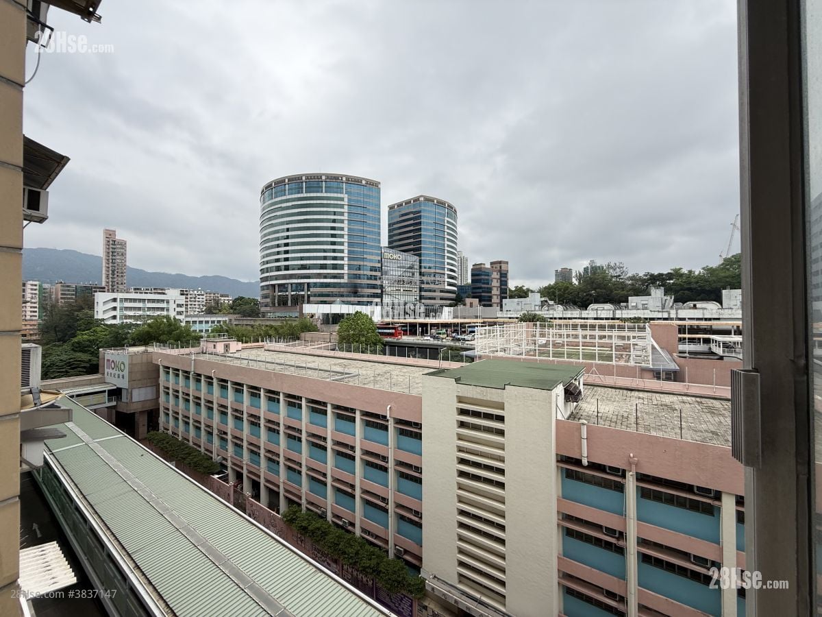 Cheng Wah Mansion Sell 3 Bedrooms , 1 Bathroom 646 ft²