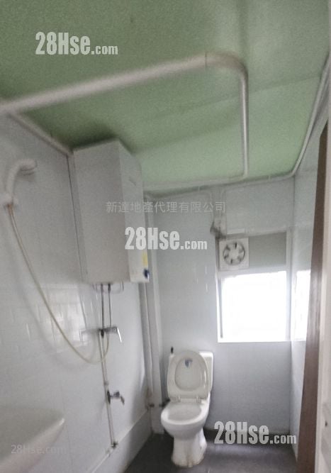 近大企嶺偉記燒烤場 租盤 2 房 , 1 浴室 300 平方呎