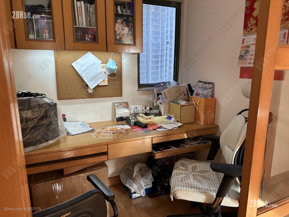 柏景湾 售盘 3 房 737 平方尺