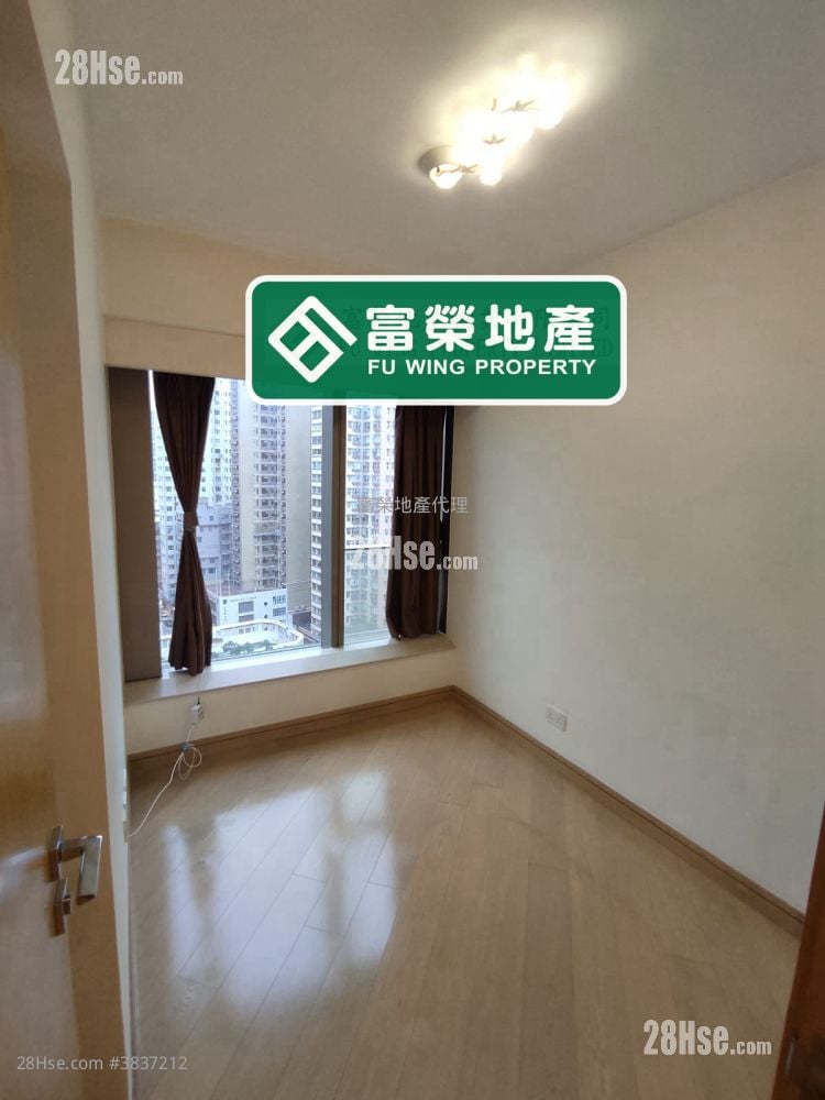 Macpherson Place Rental 3 Bedrooms , 2 Bathrooms 754 ft²