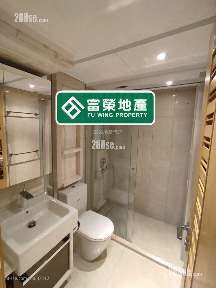 Macpherson Place Rental 3 Bedrooms , 2 Bathrooms 754 ft²