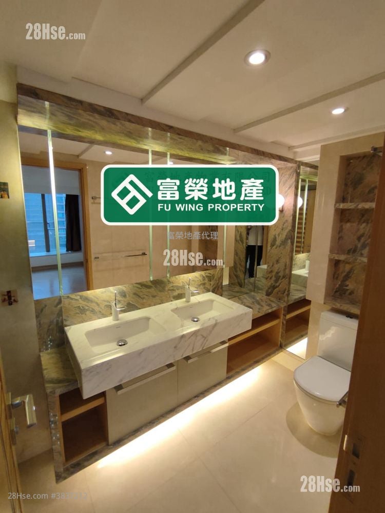 Macpherson Place Rental 3 Bedrooms , 2 Bathrooms 754 ft²