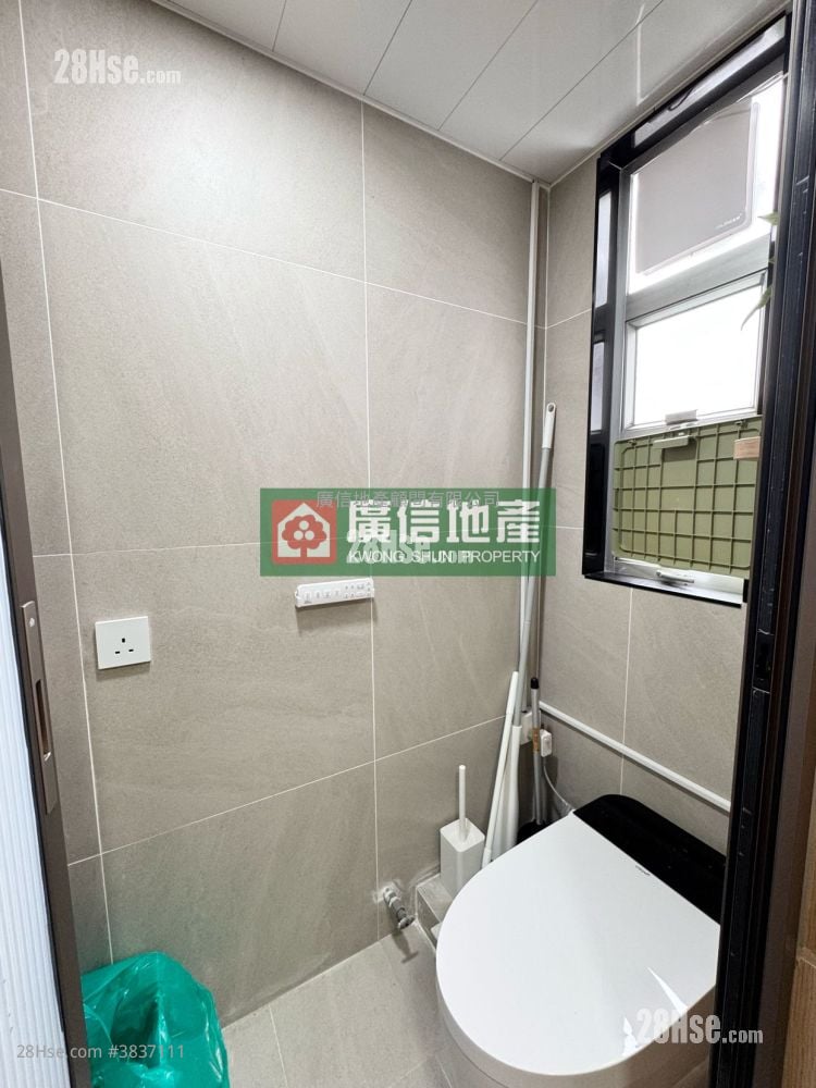 King's Mansion Sell 2 Bedrooms , 1 Bathroom 438 ft²